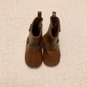 Brown girls 6-12 month boots